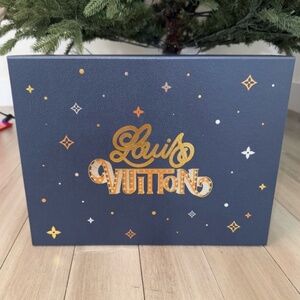 Louis Vuitton Holiday box & shopping Bag